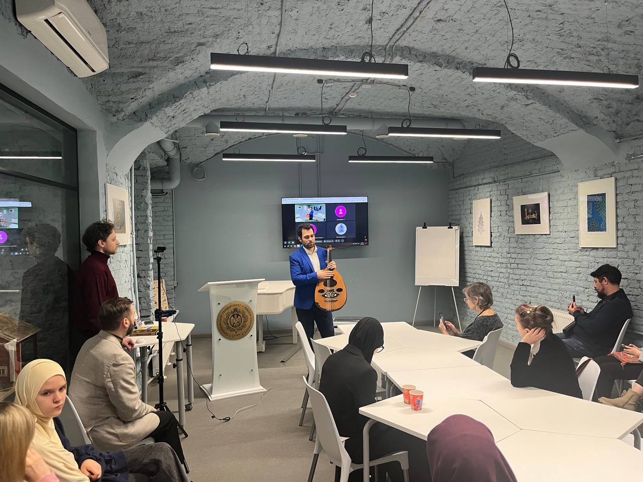 Новости. Стали известны имена победителей Международного конкурса восточной каллиграфии 