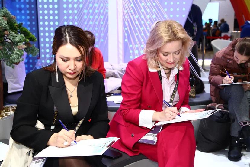 16 февраля 2024 года директор института народов Севера Урун С.А. приняла участие в Круглом столе «Многонациональная Россия. Сохраняем свои языки»