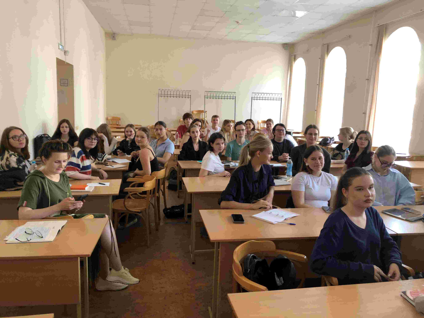 22-23 октября 2025 в институте психологии прошел Круглый стол «Молодежь в зоне риска»