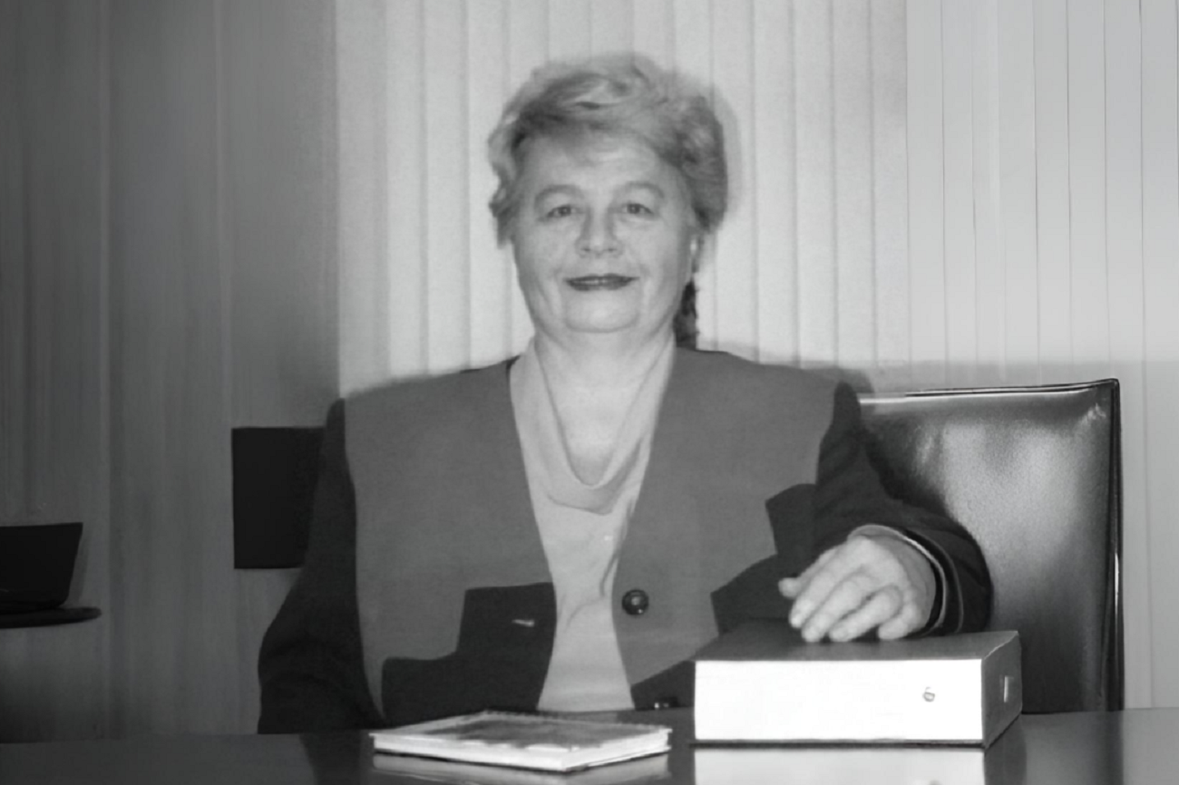 Марина Лезгина.png
