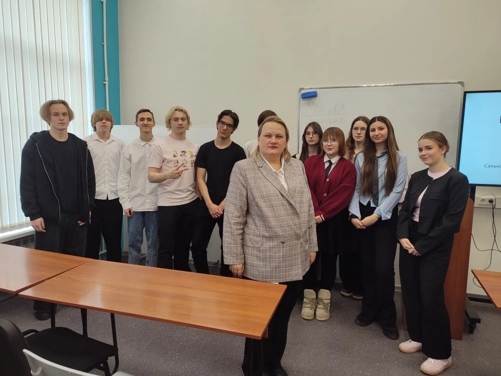 На юридическом факультете состоялась защита проектов школьников психолого-педагогических классов общеобразовательных школ Сакнт-Петербурга в рамках профориентационного проекта «Герценовская среда»